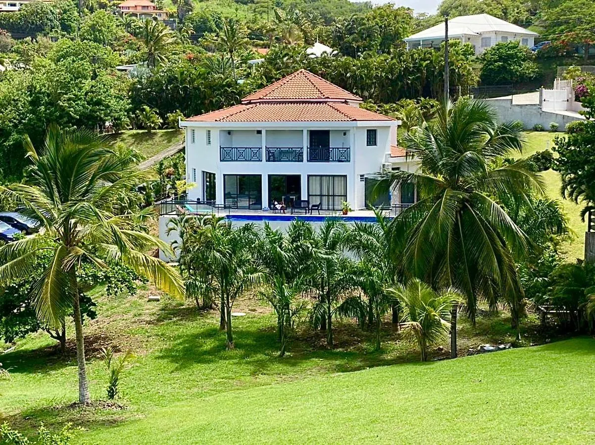Villa Clemence Le Francois Aparthotel